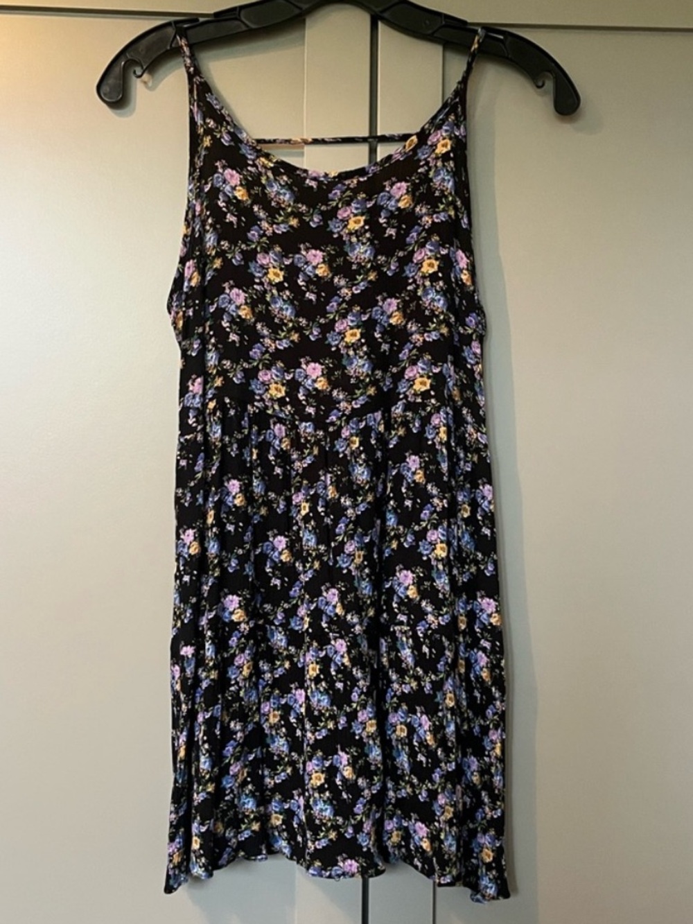 Vintage Havana Black Floral Tiered Spaghetti Strap Dress